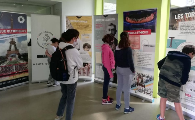 L'exposition itinérante du CDOS 92 se dévoile à Sèvres - Vacances apprenantes 2020