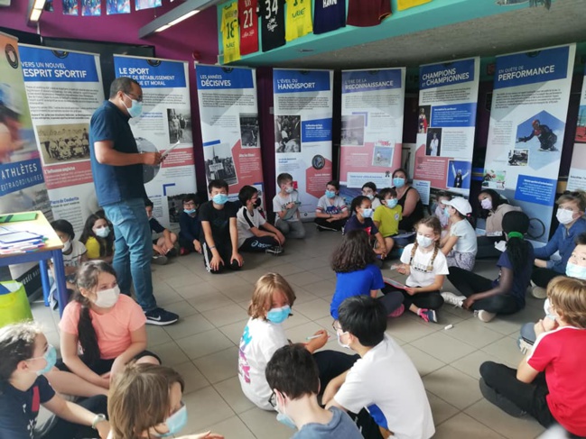 Retour sur l'opération Foot à l'école de l'USEP 92 Retour sur l'opération Foot à l'école de l'USEP 92