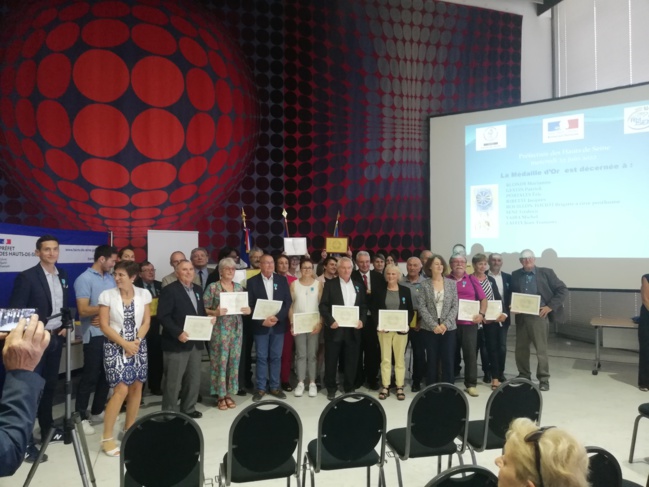 Retour sur la cérémonie de remise des médailles ministérielles de la Jeunesse des Sports et de l’Engagement Associatif - 22 juin 2022 Retour sur la cérémonie de remise des médailles ministérielles de la Jeunesse des Sports et de l’Engagement Associatif - 22 juin 2022