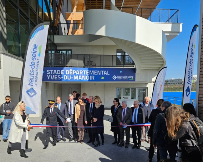 ​Le Stade Yves du Manoir : Un Monument Historique du Sport Français